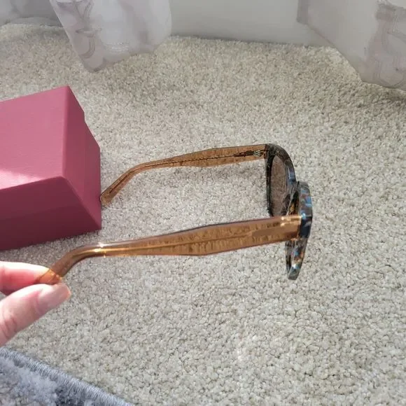 Ferragamo Sunglasses - Picture 4 of 4